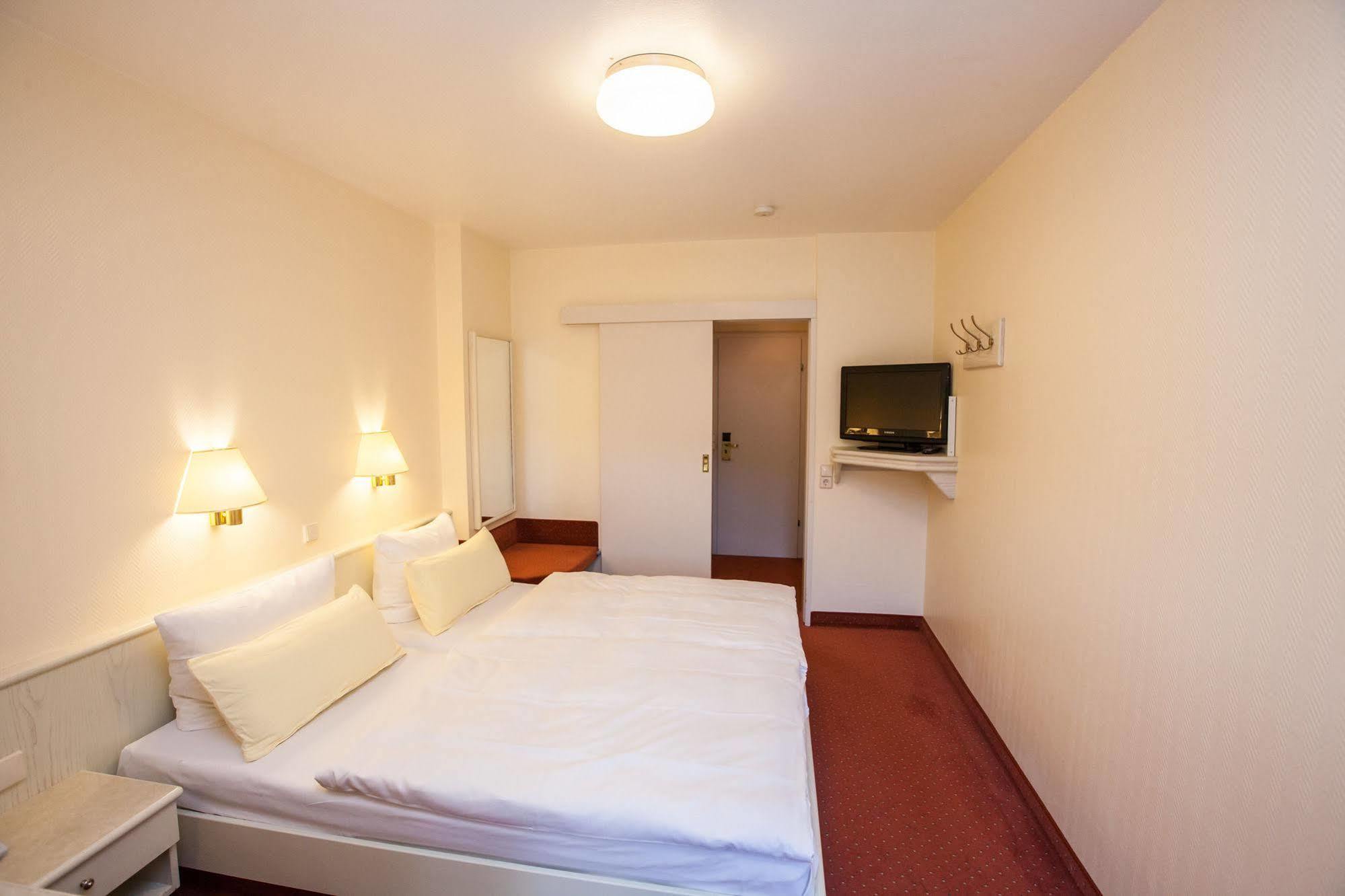 Hotel Garni Guenther Boppard Buitenkant foto